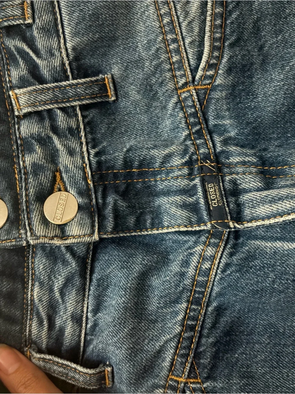 Closed slim straight